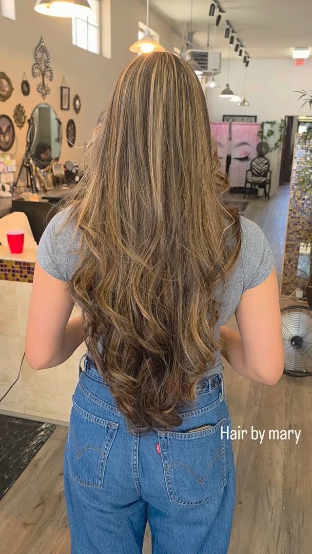 Very long honey blonde hair, back view, hair by Mary